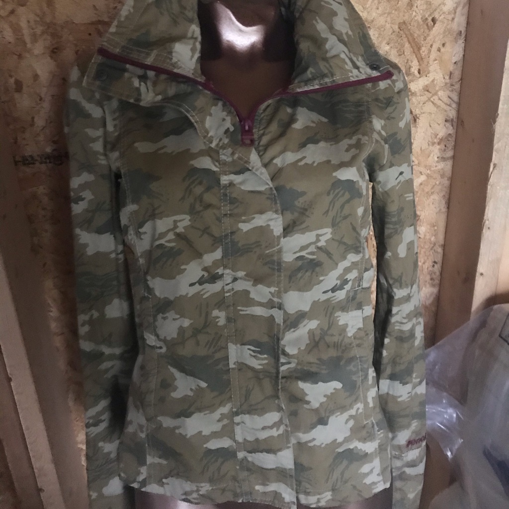 Bench Lightweight Jacket